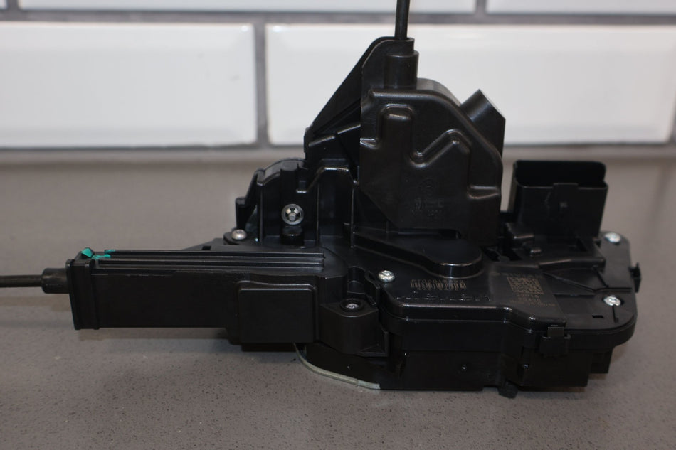2022 Rivian R1T- Left Front Door Latch