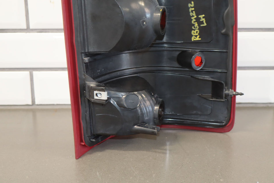 2011 GMC Sierra 1500- TAIL LIGHT ASSEMBLY