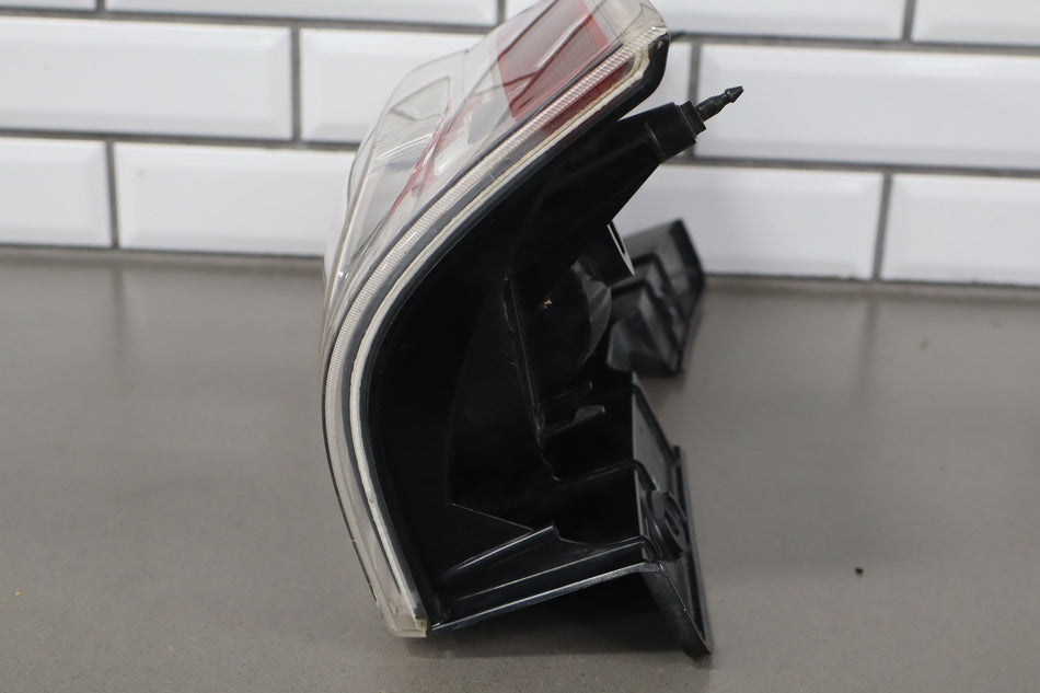 2013 GMC Yukon- Right Tail Light
