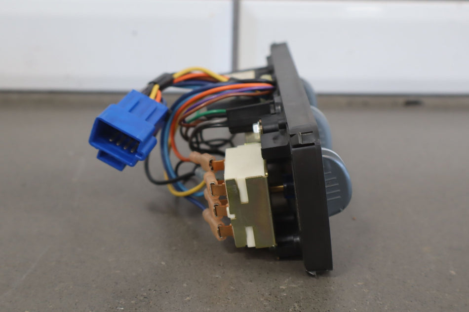 1997 Chevrolet Suburban 2500- Heater/AC Controls