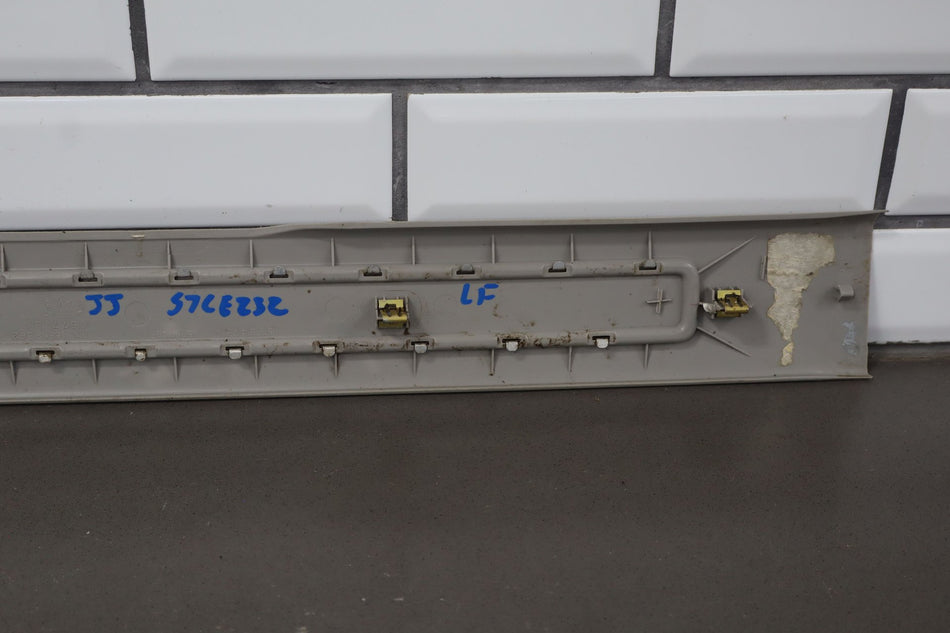 2007 Chevrolet Avalanche- Set x4- Sill Plates