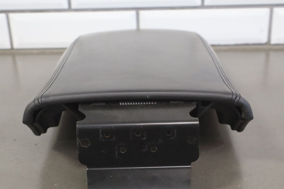 2006 Cadillac XLR- Console Lid