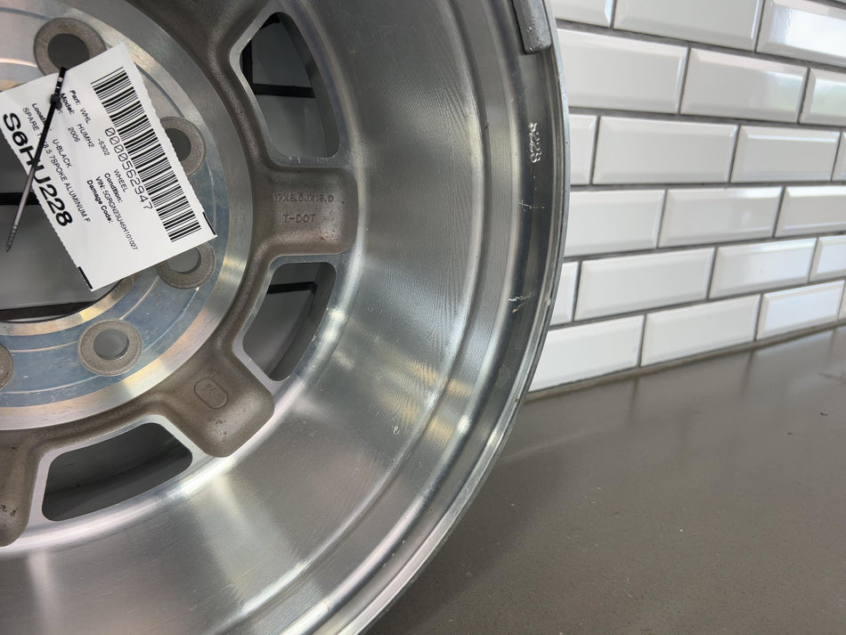 2006 Hummer H2- Wheel