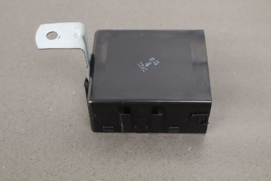 1996-1997 Lexus LX450 J80- Transmission Control Module PN: 8953160010