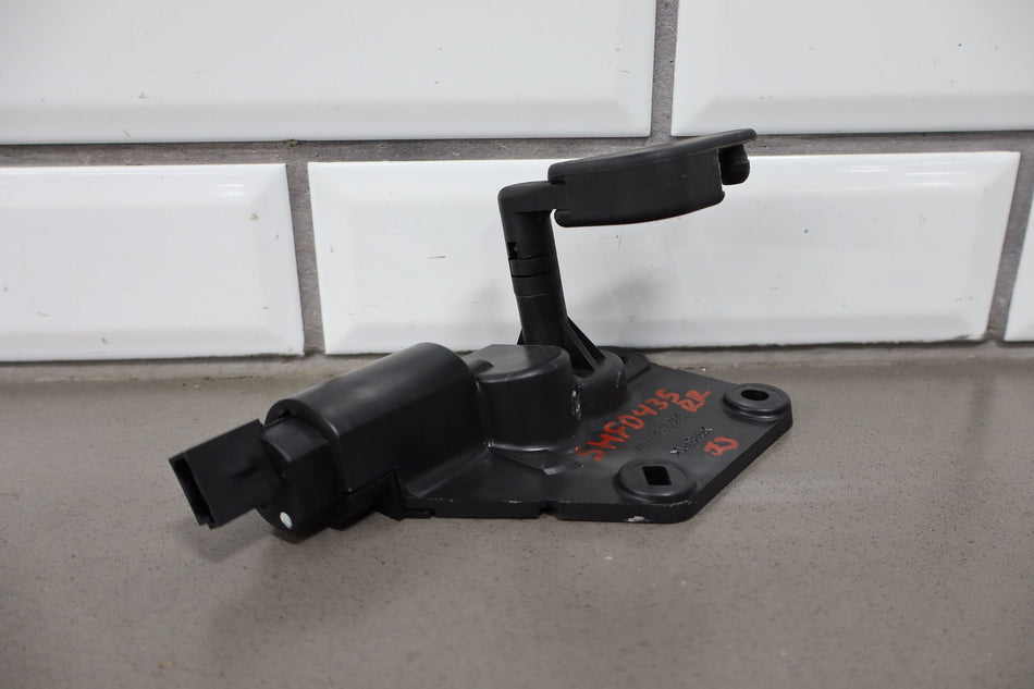 2017 Ford Expedition- Quarter Window Latch