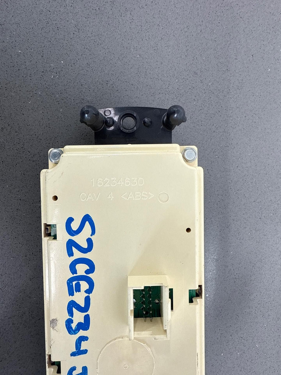 2002 Chevrolet Silverado 2500- Heater/AC Controls