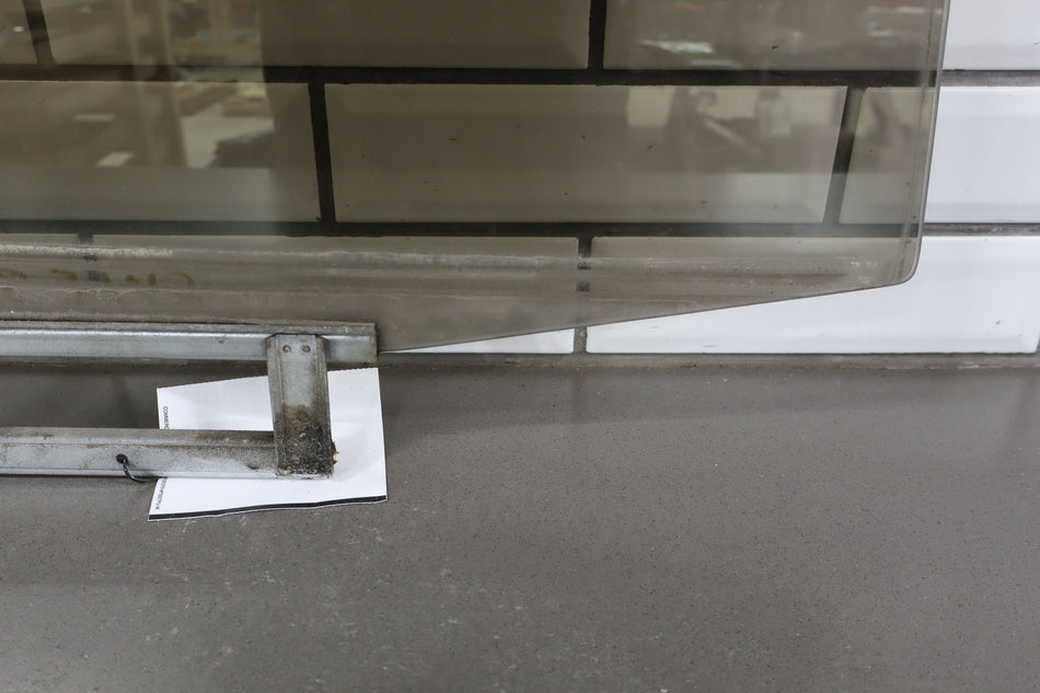 1997 Lexus LX450- Right Rear Door Window