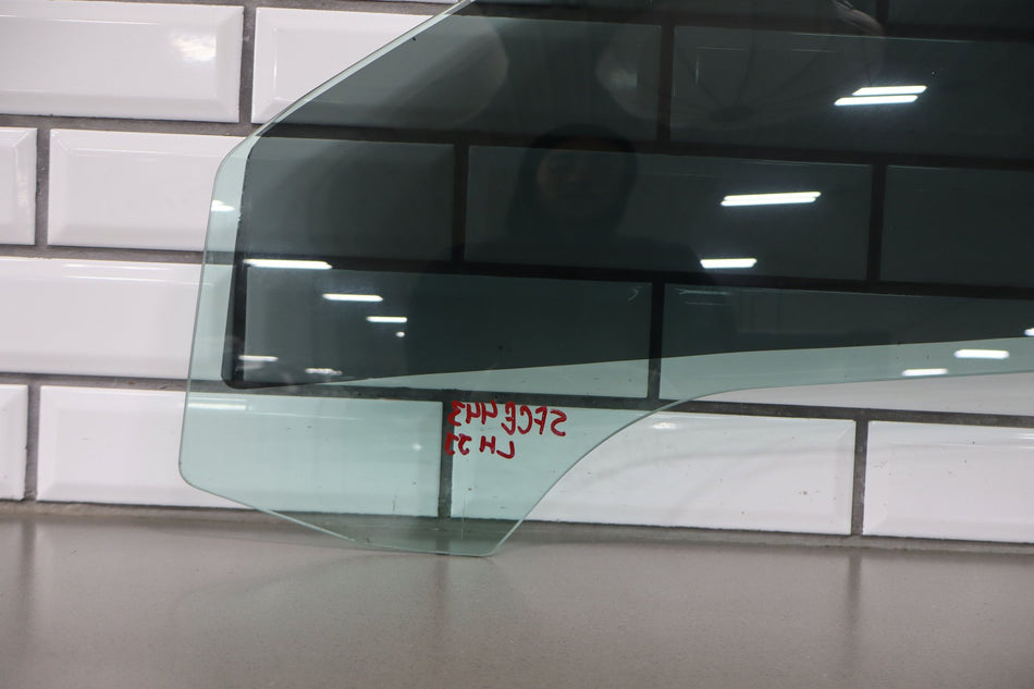2015 Chevrolet Camaro- FRONT DOOR GLASS/WINDOW