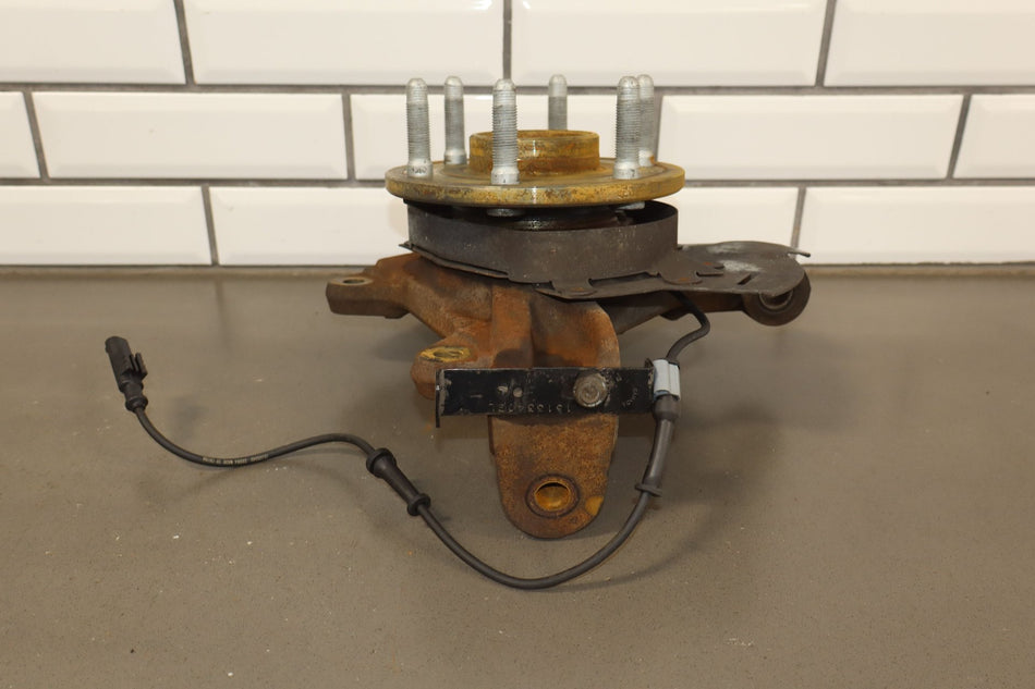 2011 Chevrolet Suburban 1500- SPINDLE KNUCKLE FRONT