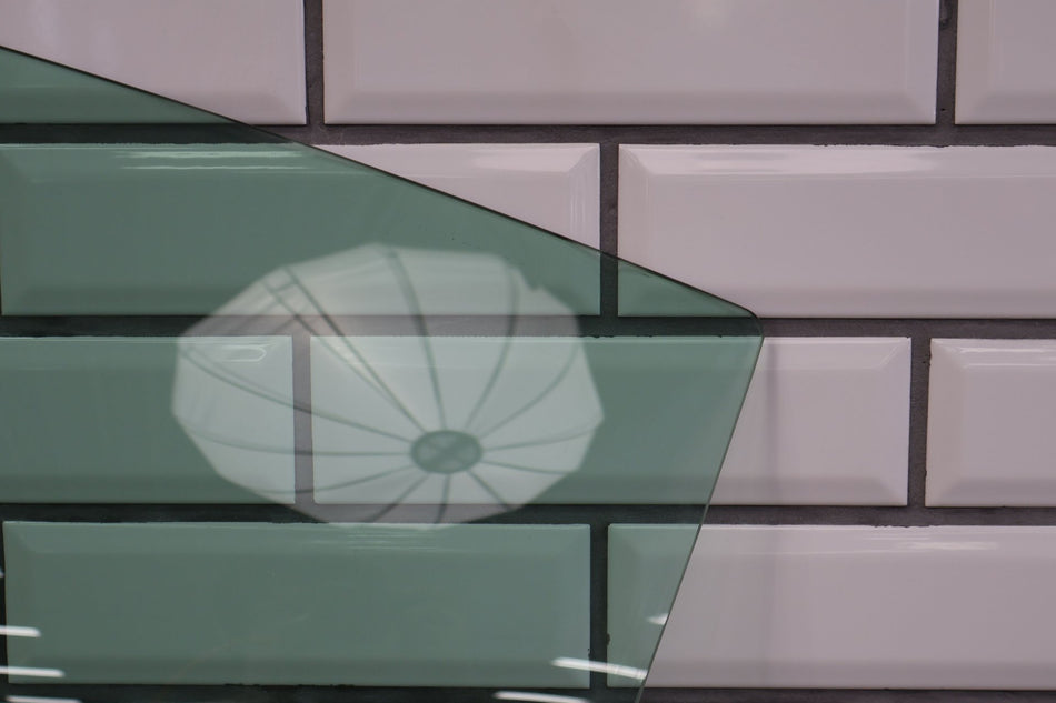 2022 Tesla 3- REAR DOOR GLASS/WINDOW