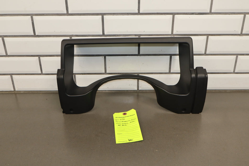 2003-2007 Hummer H2 - Speedometer Bezel 15199971