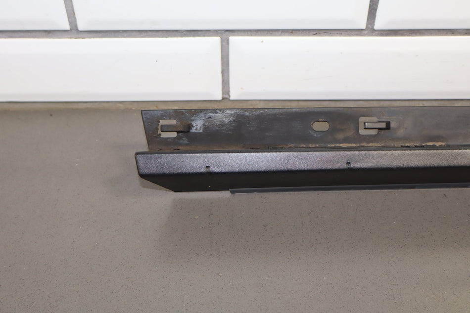 2003-2009 Hummer H2 SUV Driver Left Rear Roof Molding 15241411