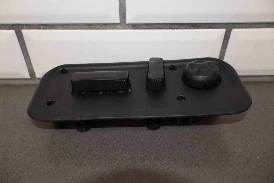 2005 Hummer H2- Seat Switch
