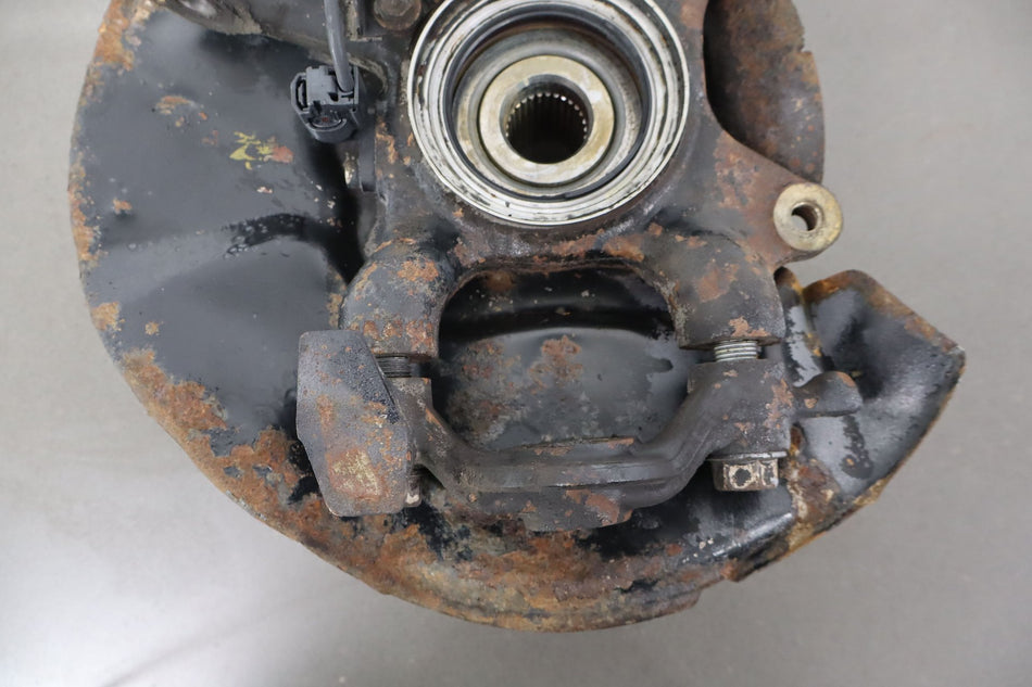 2005 Lexus GX470- Right Front Spindle