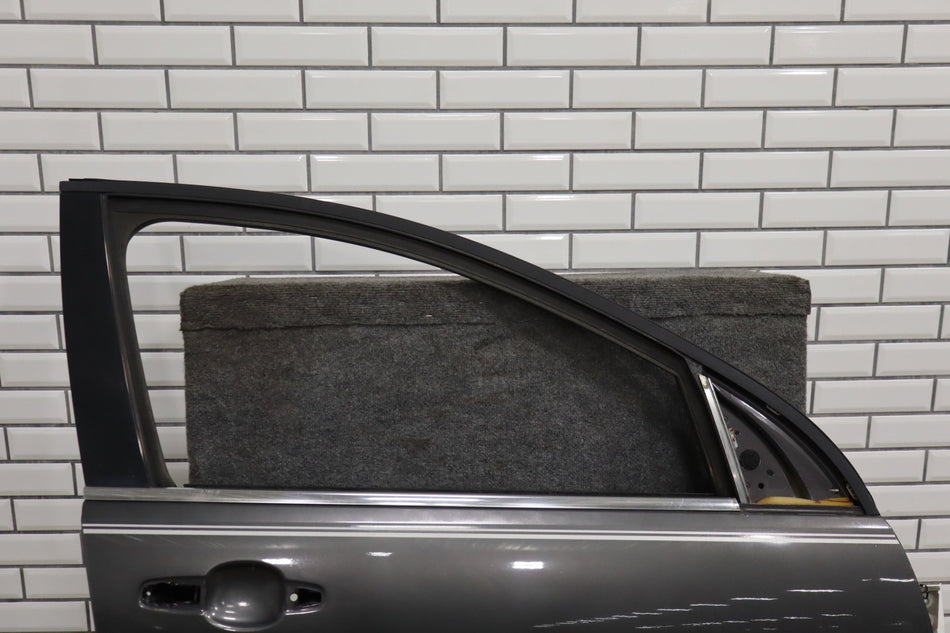 2008-2009 Pontiac G8 Right Front Door Grey 18