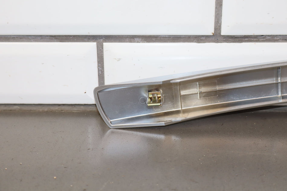 2003-2006 Chevy SSR RH Right Passenger Interior Door Handle Satin Silver Trim