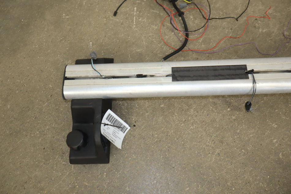 2003-2009 Hummer H2- OEM Luggage Rack Crossbar W/ Key- Single