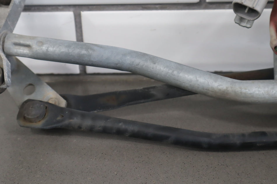 2005 Pontiac GTO- Wiper Linkage
