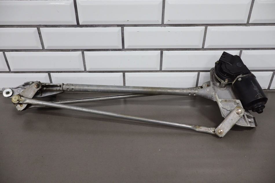 2005 Chevrolet Corvette C6- Wiper Motor