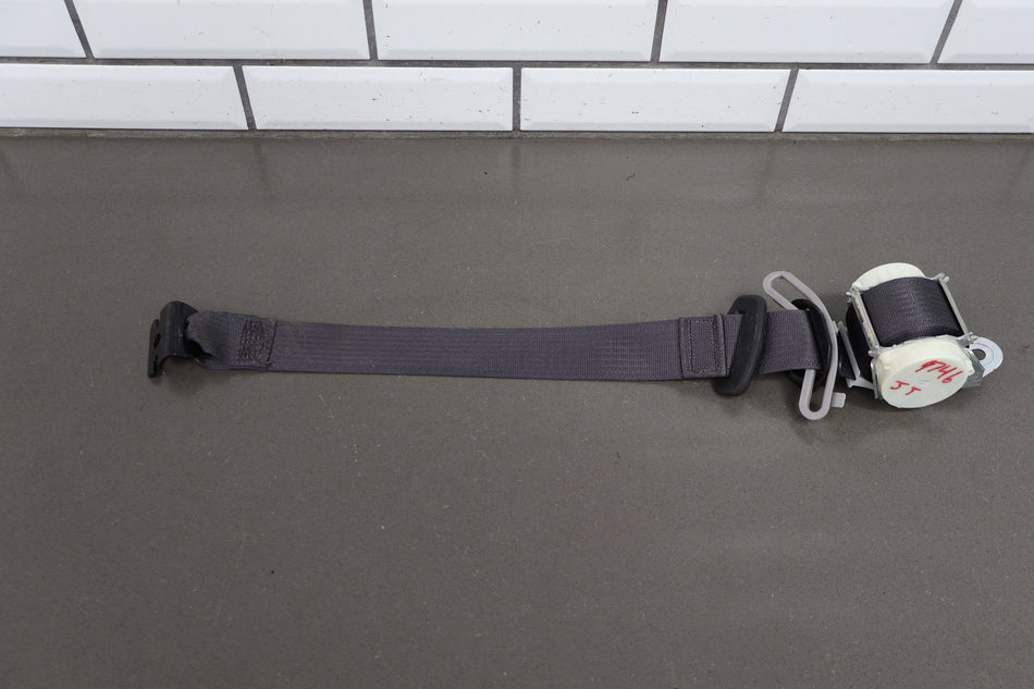 15-20 Cadillac Escalade LR 2nd Row Seat Belt H2X