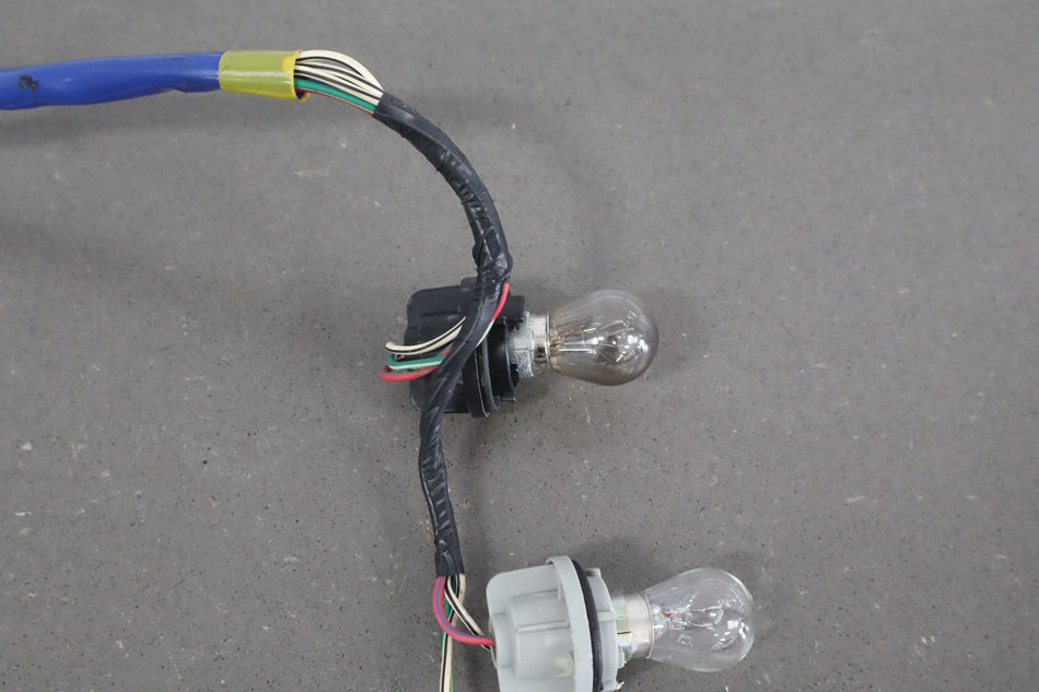 1991-1992 Toyota LandCruiser Right Tail Light Wiring Harness