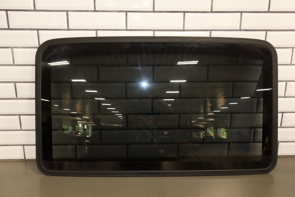 2003-2009 Hummer H2- Sunroof Glass Window 15781625