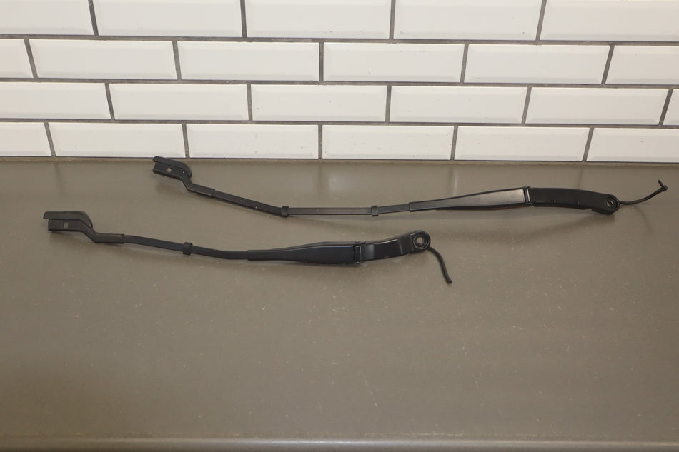2022-2026 Tesla Model S Long Range All Wheel Drive Wiper Arm Pair