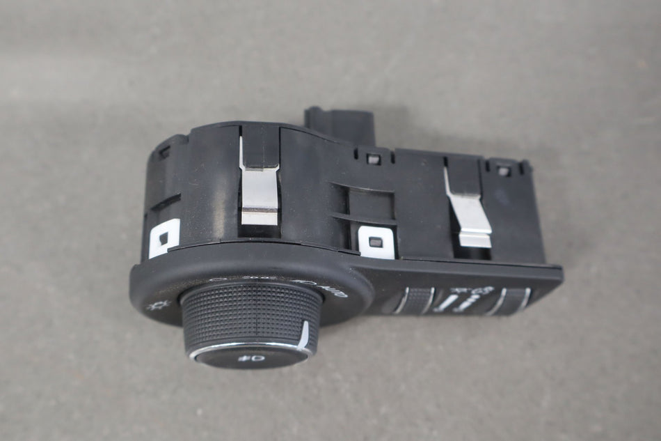 2018 Chrysler Pacifica- Headlight Switch