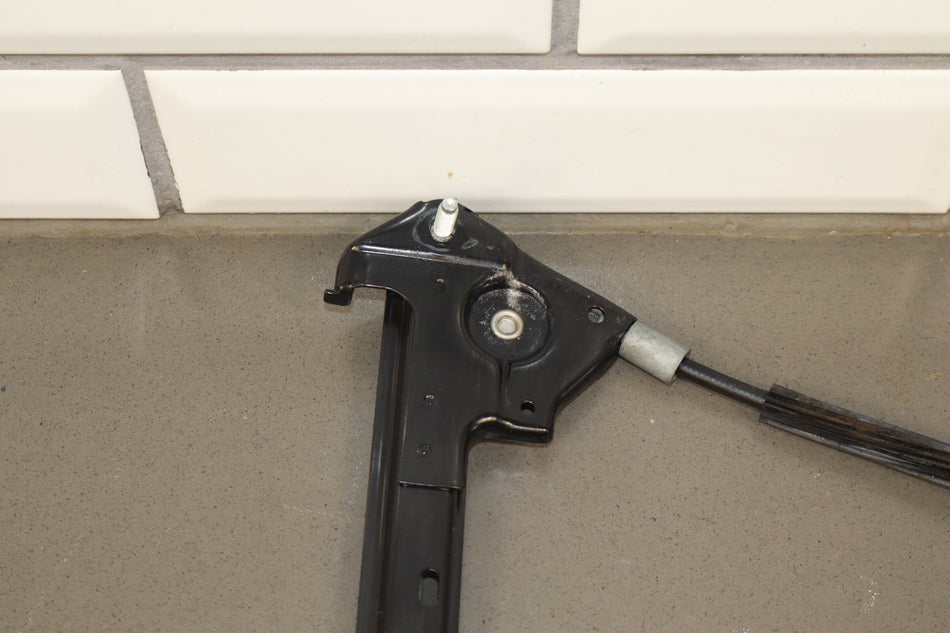 2008-23 Dodge Challenger RH Window Regulator w/ Motor 68043884AA