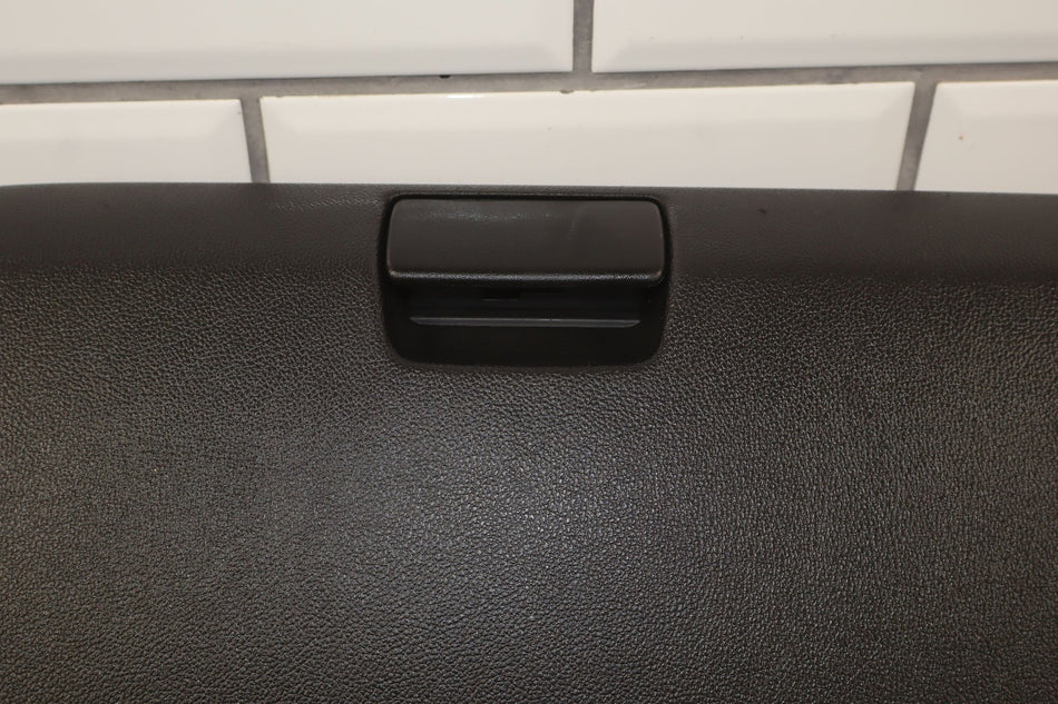 2018 Chevrolet Colorado- Glove Box