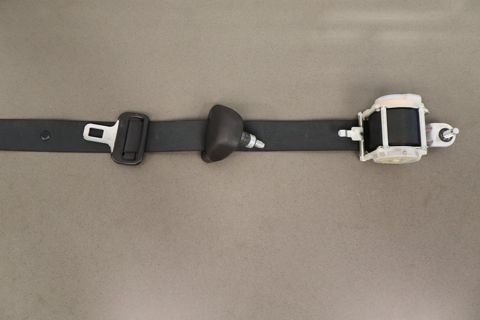2016 Nissan Titan XD- Rear Seat Belt