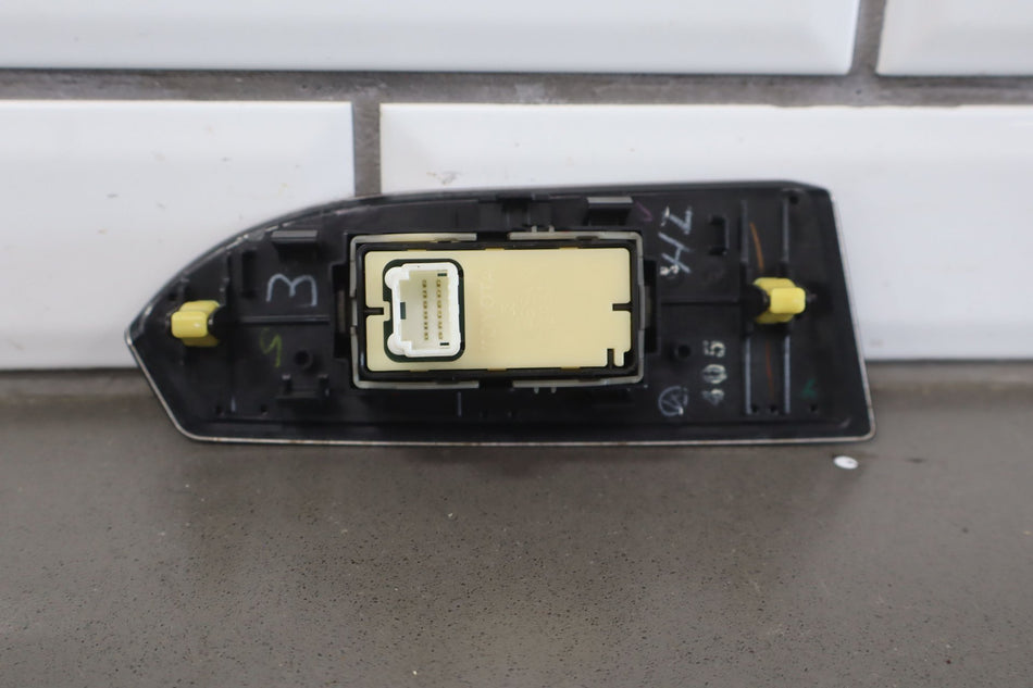 2011 Lexus GX460- Right Rear Window Switch