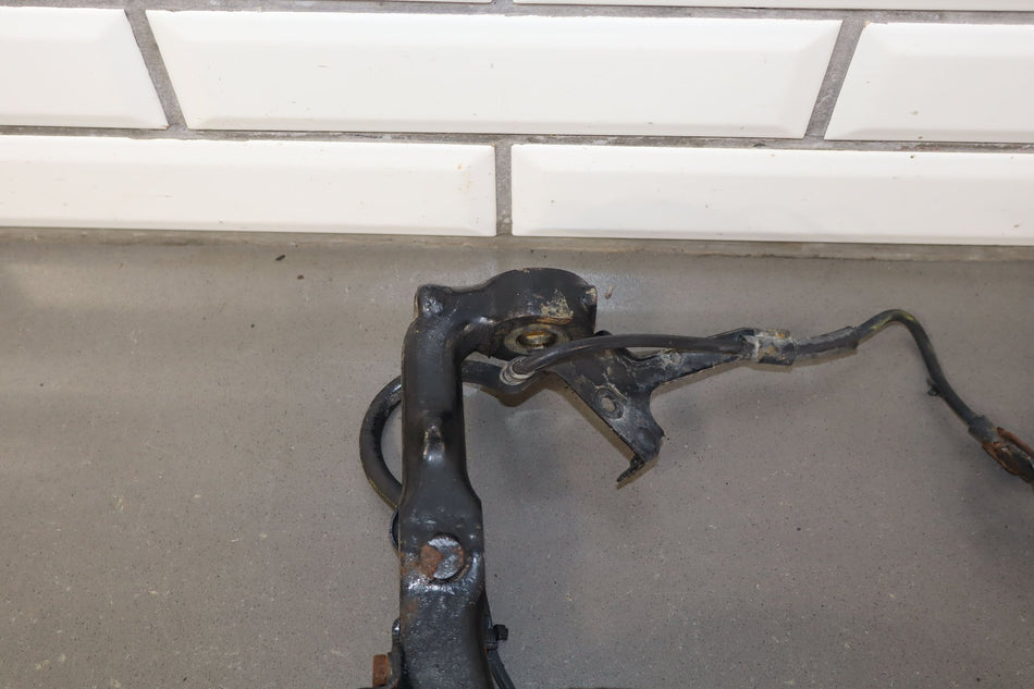 2005 Lexus GX470- Right Front Spindle