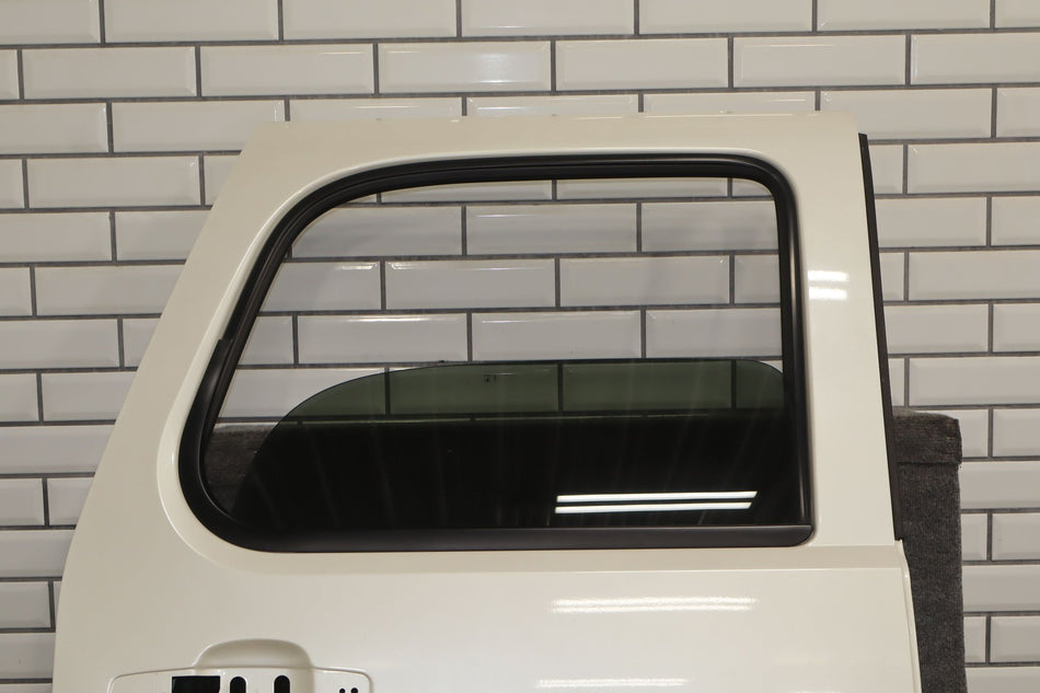 2010 GMC Yukon- Right Rear Door