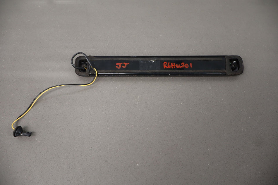 2006 Hummer H2 3rd Brake Light 15145321