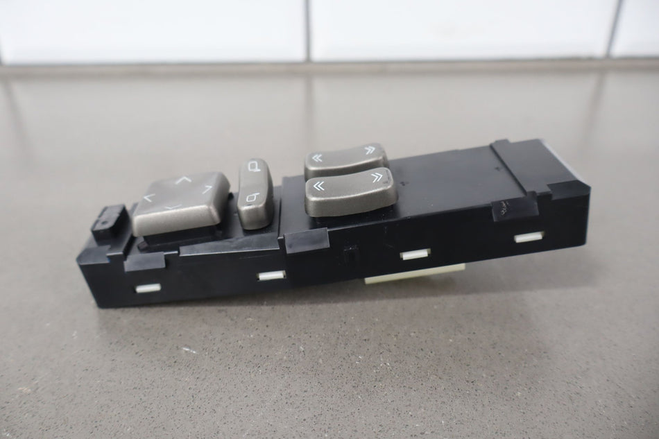 2006 Cadillac XLR- Front Door Switch