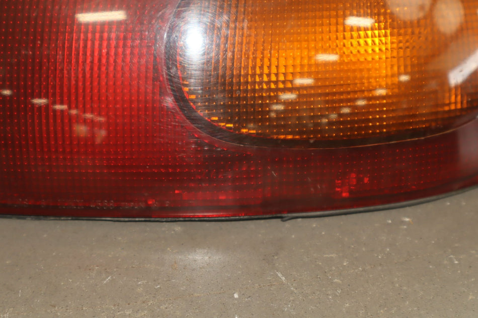 1991 Mazda MX-5 Miata- Right Tail Light
