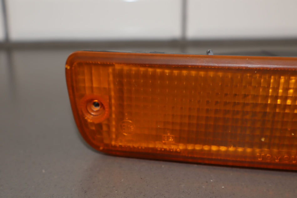 1992 Toyota Land Cruiser- Right Front Lamp