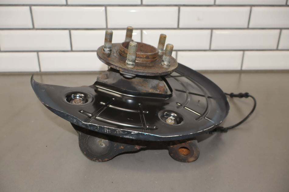 2013 Dodge Challenger Right Front Spindle