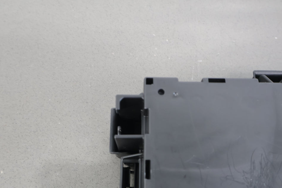 2002 Lexus LS430- Cabin Fuse Box