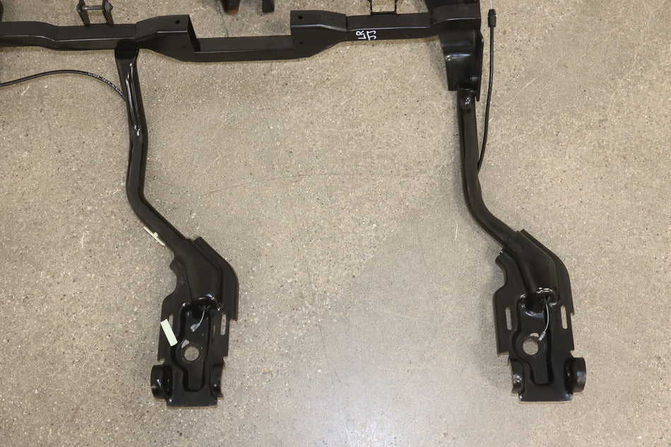 2005 Hummer H2- Front Seat Track