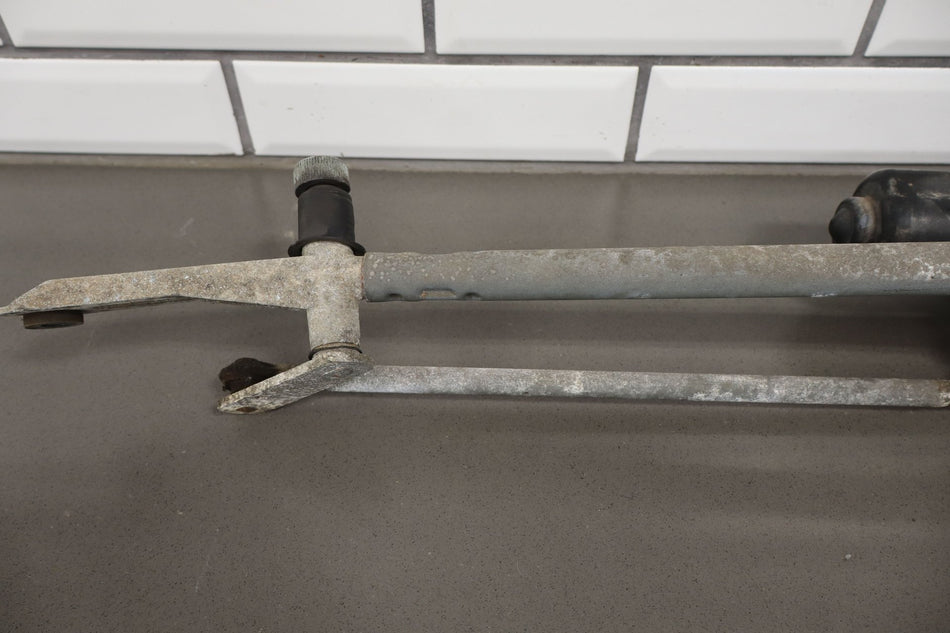 2003-2009 Hummer H2 Wiper Motor &amp; Transmission