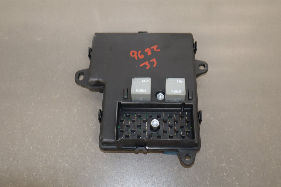 2008-2013 Chevrolet Corvette C6 Body Control Module 20934684