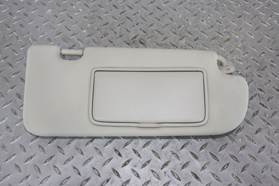 14-22 Infiniti Q50 Sun Visor Pair (Neutral)