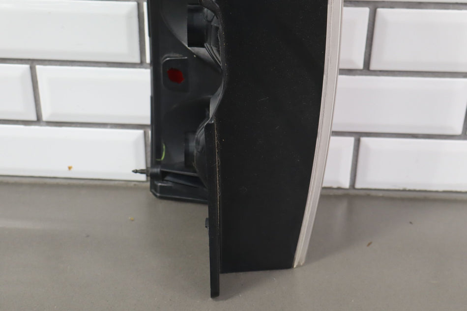 2013 GMC Yukon- Right Tail Light