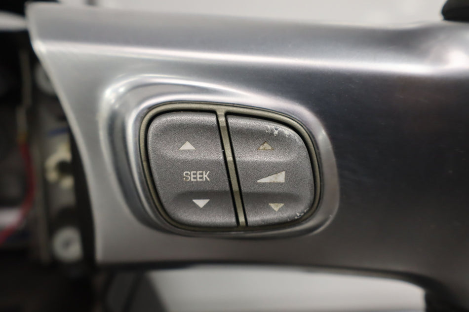2004 Chevrolet SSR- Steering Wheel