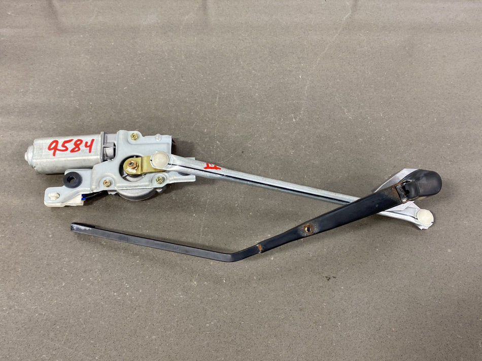 1998-2002 Toyota Land Cruiser Lexus LX470 Rear Wiper Motor W/ Wiper Arm