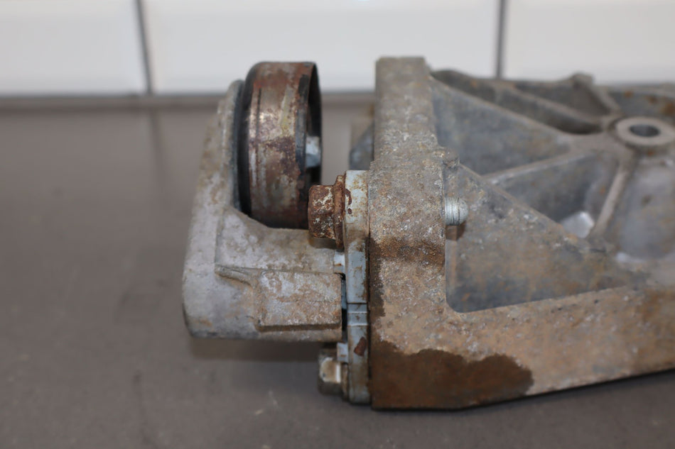 2004 Hummer H2- A/C Compressor Bracket