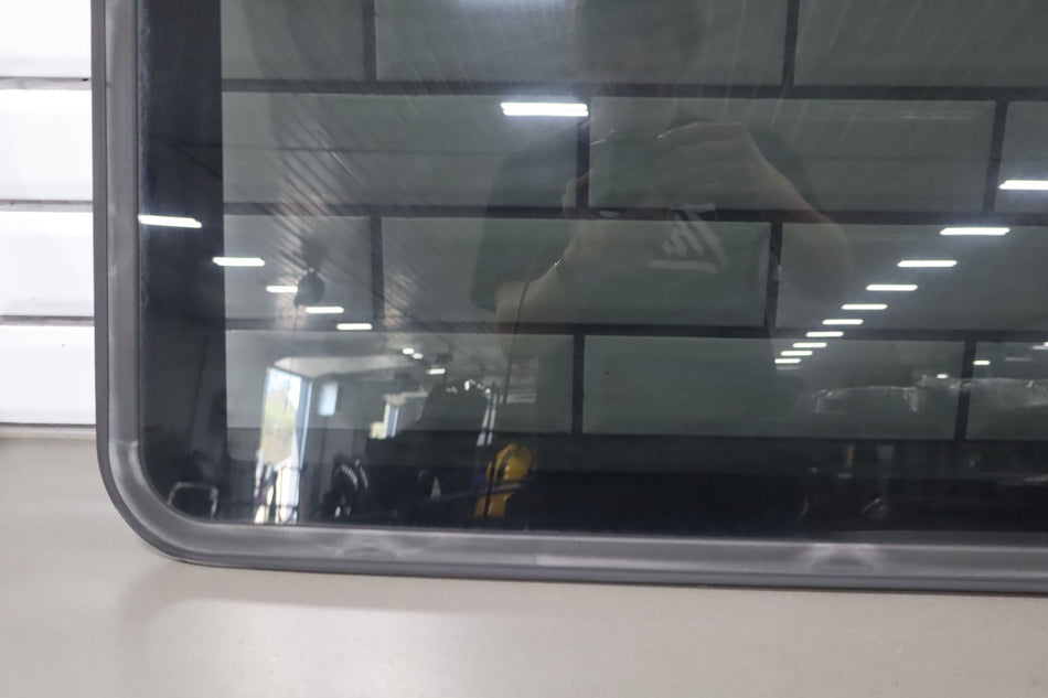 2003-2009 Hummer H2- Sunroof Glass Window 15781625