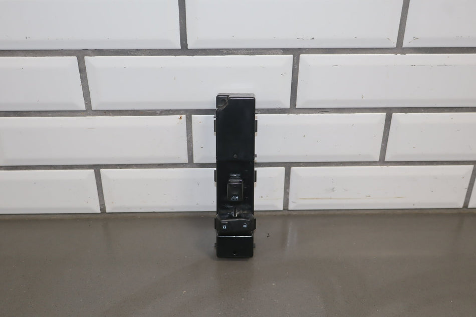 2003 Hummer H2- Front Passenger Window Switch PN: